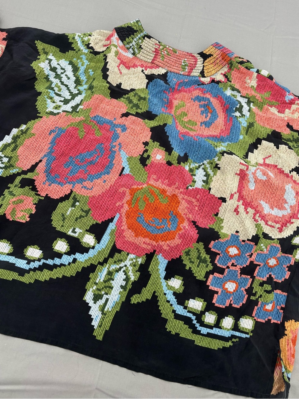 ONE HUNDRED STARS Woven Flower Crepe Kimono - Picture 10 of 12